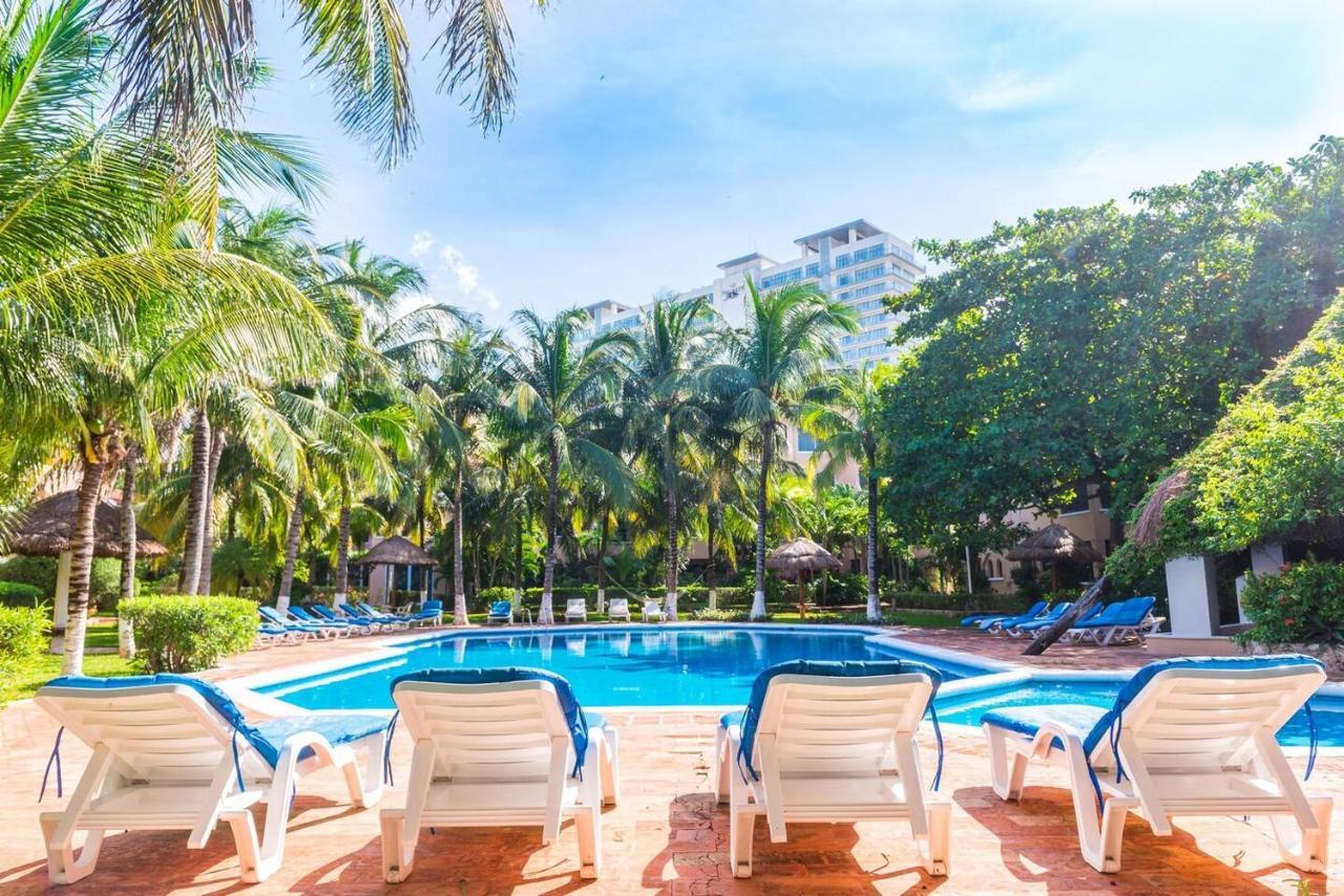 Amazing Location & Great Price Apartment Cancun Bagian luar foto